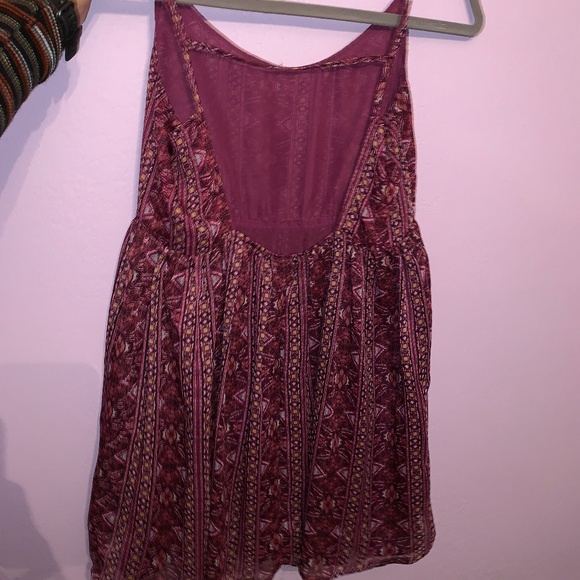 Loose Fitting Patterned Dress - Picture 2 of 2